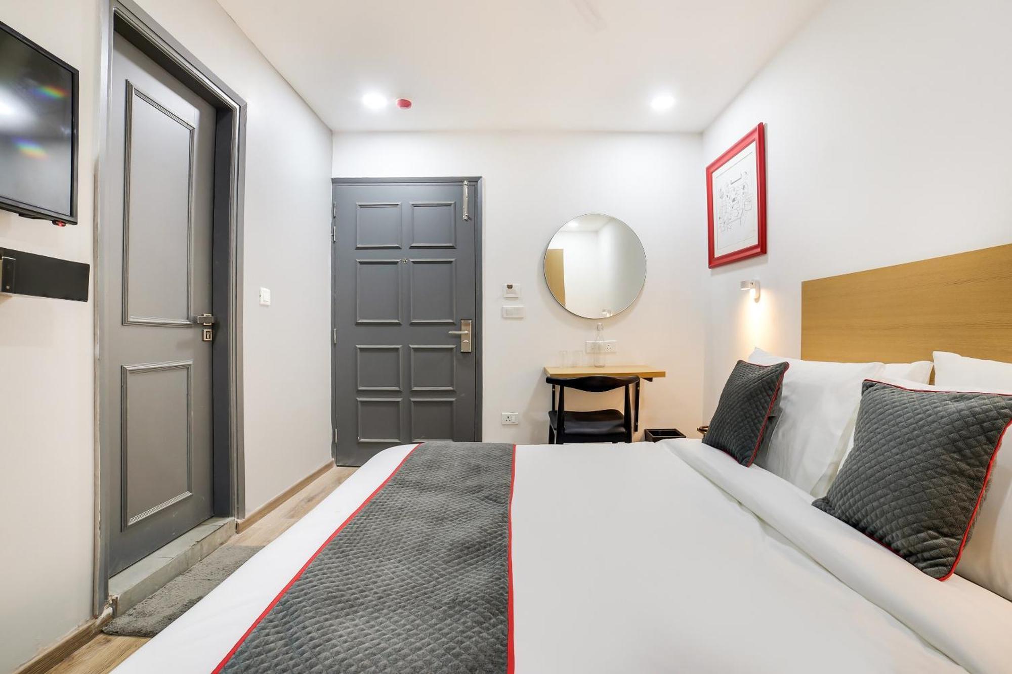 Super Townhouse Shahdara Near Yamuna Sports Complex Formerly Hotel Ipotel New Delhi Eksteriør bilde
