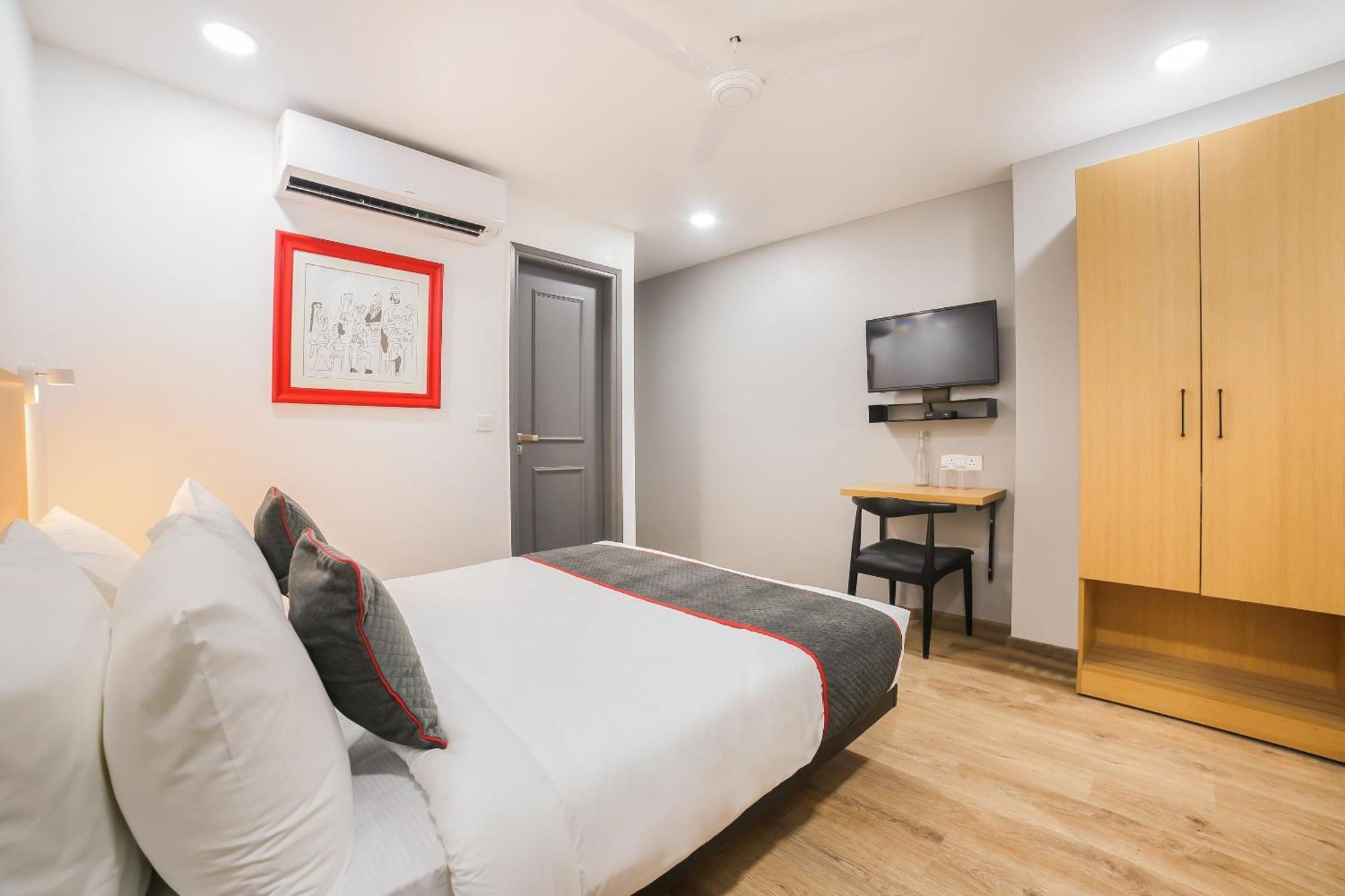 Super Townhouse Shahdara Near Yamuna Sports Complex Formerly Hotel Ipotel New Delhi Eksteriør bilde