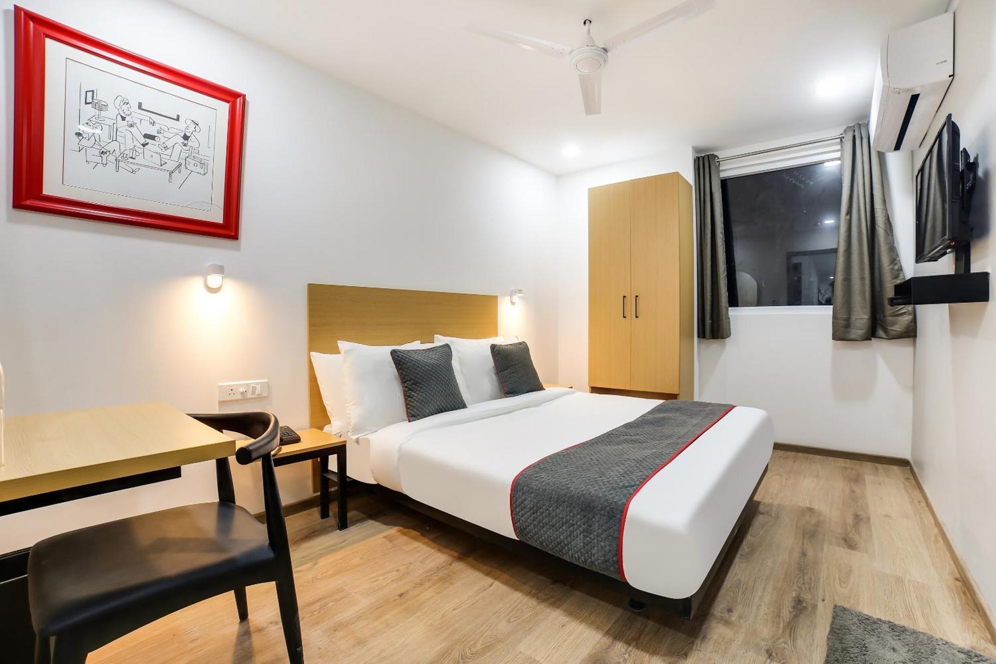 Super Townhouse Shahdara Near Yamuna Sports Complex Formerly Hotel Ipotel New Delhi Eksteriør bilde